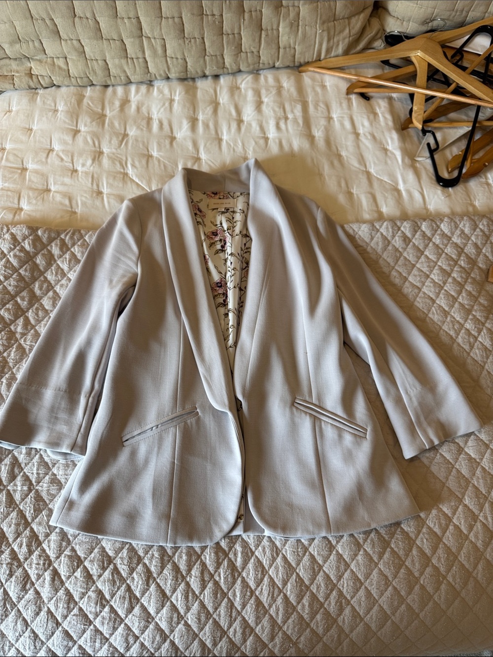 Skies Are Blue Light Gray Open-Front Blazer